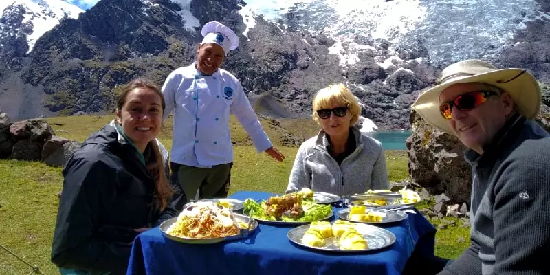 Ausangate more Rainbow Mountain Trek 4 days and 3 nights (Cusco, Upis, Pucacocha Lake and Surine Cocha)- Local Trekkers Peru - Local Trekkers Peru